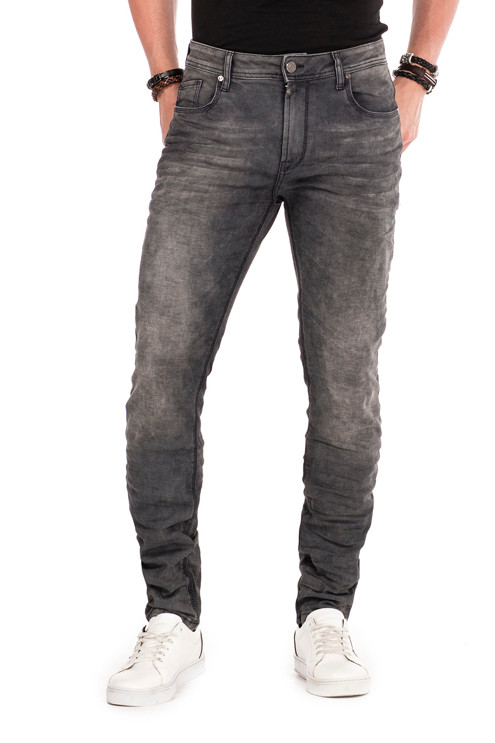 CD374 Herren Röhrenjeans im Slim-Fit Schnitt