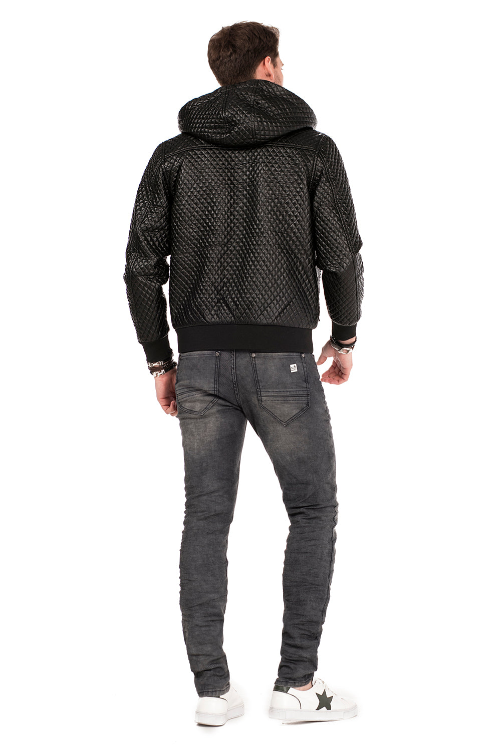 CD374 Herren Röhrenjeans im Slim-Fit Schnitt