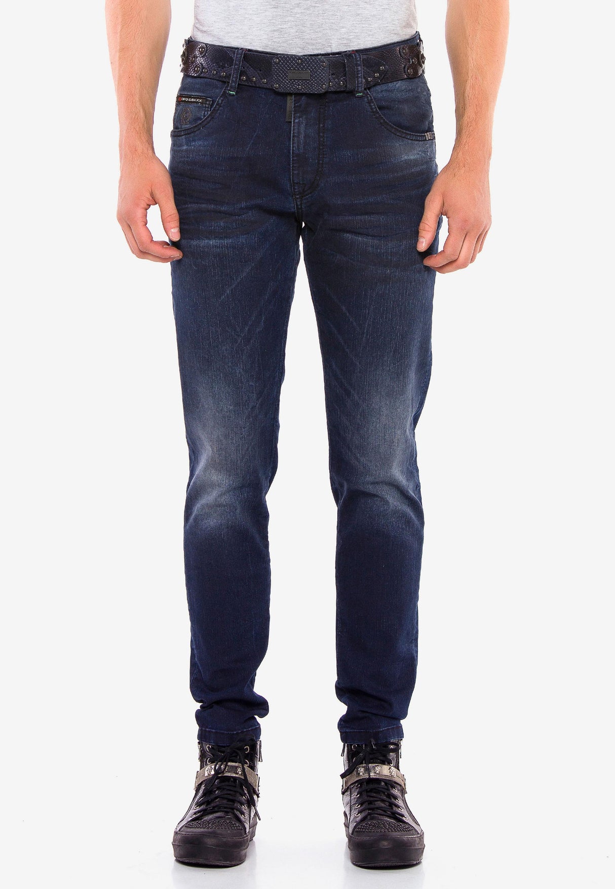 CD540 Jeans para hombres en corte delgado