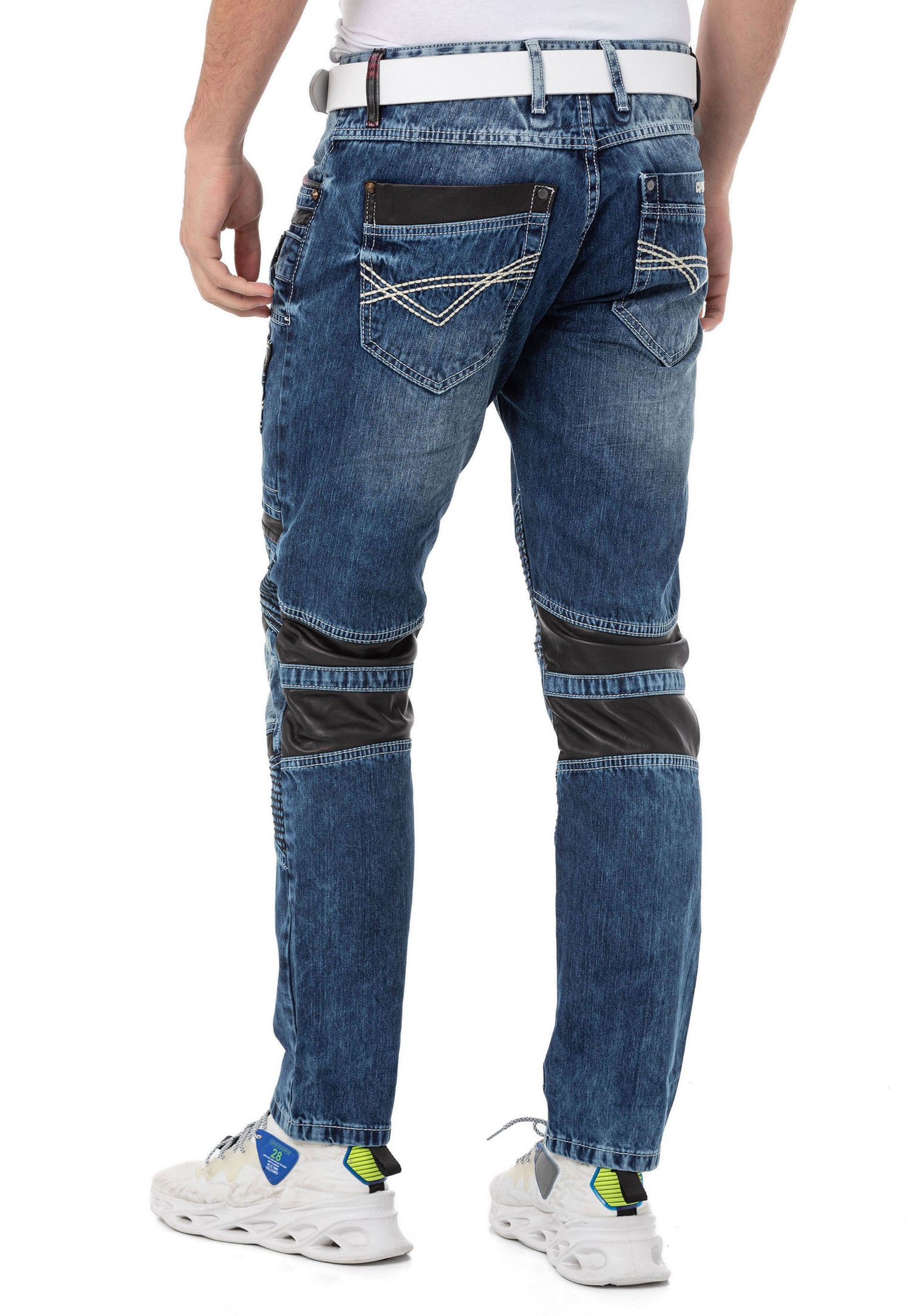 CD637 Herren bequeme Jeans im coolen Look