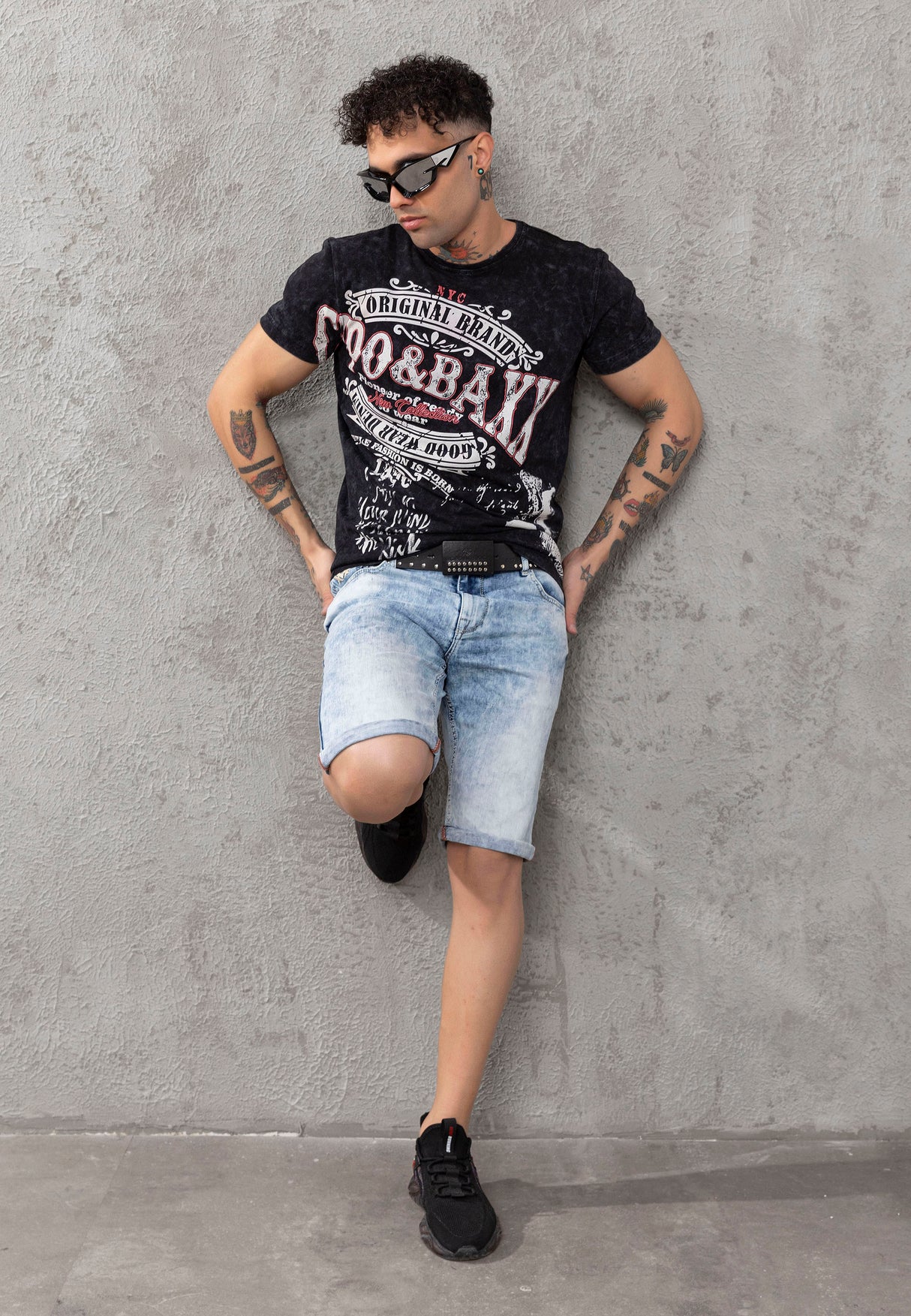 CK266 Herren Capri Shorts mit cooler Marken-Stickerei