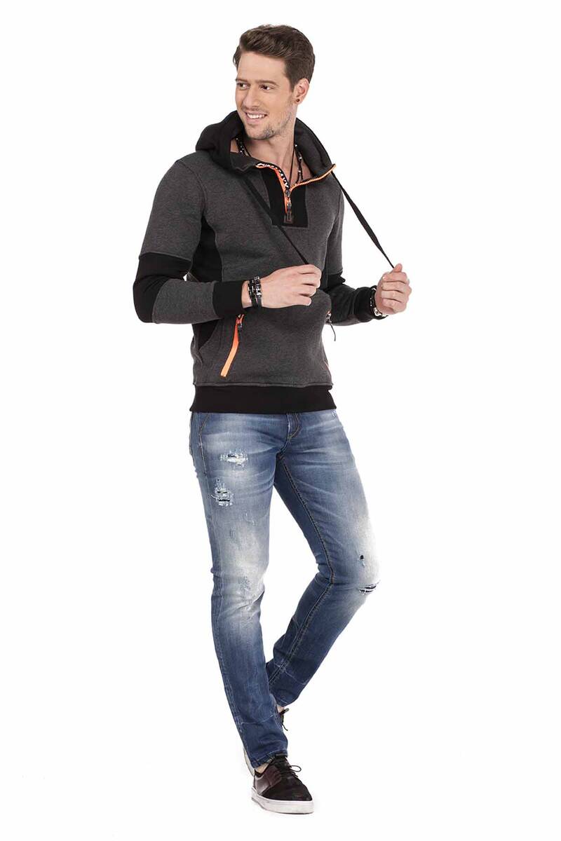 Jeans comodi da uomo CD475 nel look slim distrutto