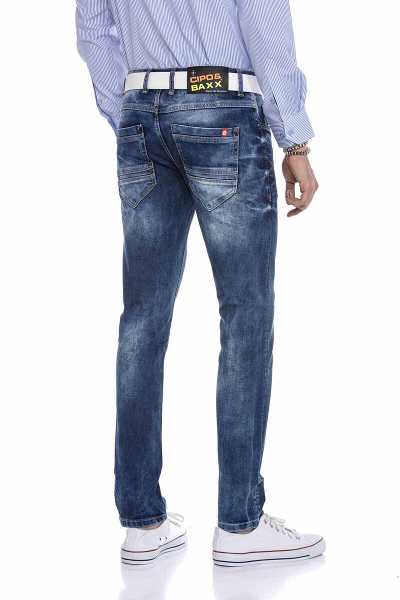 Jeans maschile CD603 nel taglio alla moda di fit