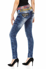 WD466 Damen Slim-Fit-Jeans mit coolen Nieten