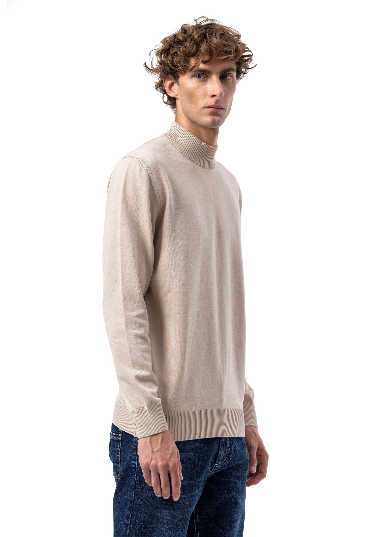 BP201 Pull homme avec col montant – Coupe régulière