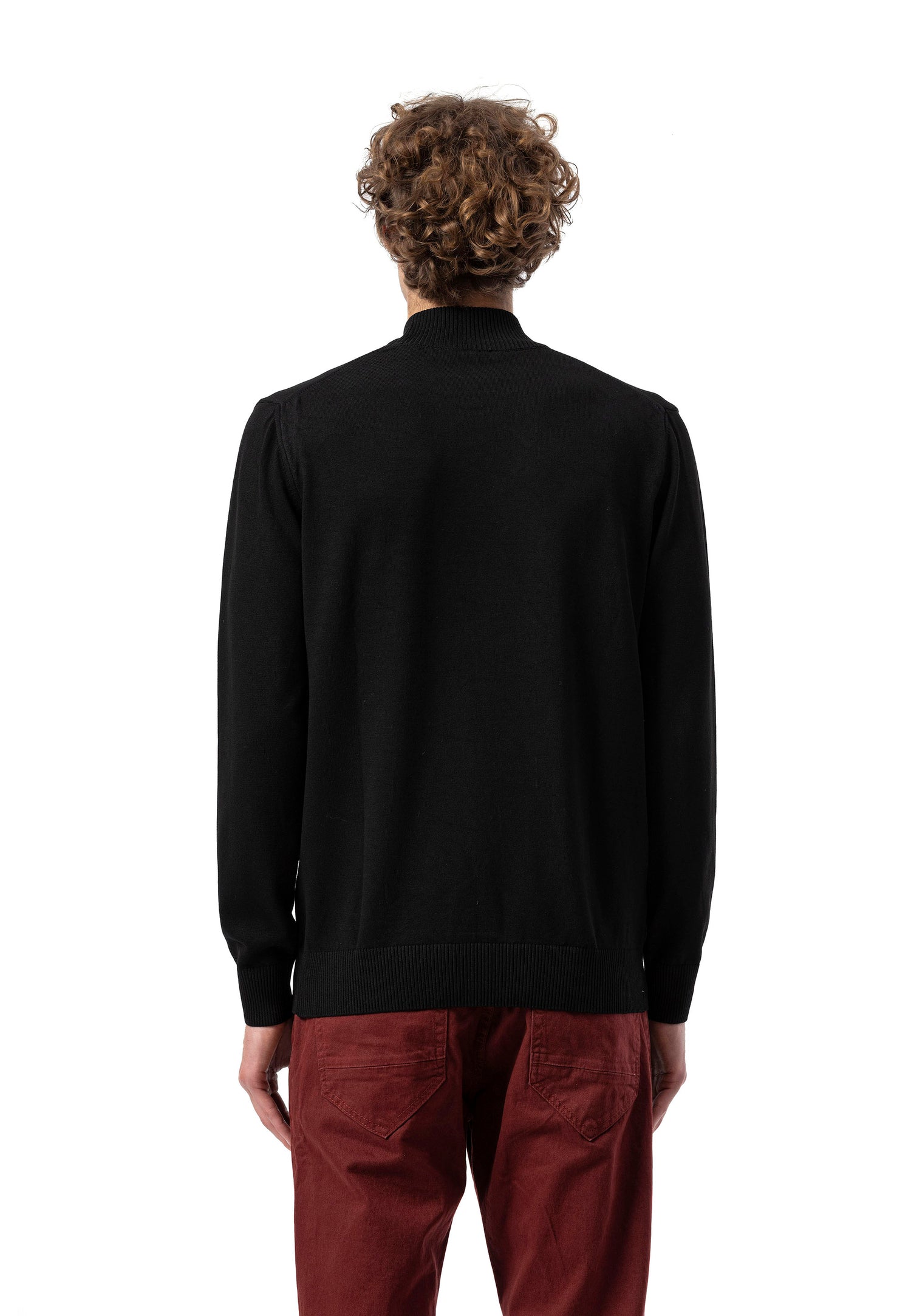 BP201 Pull homme avec col montant – Coupe régulière