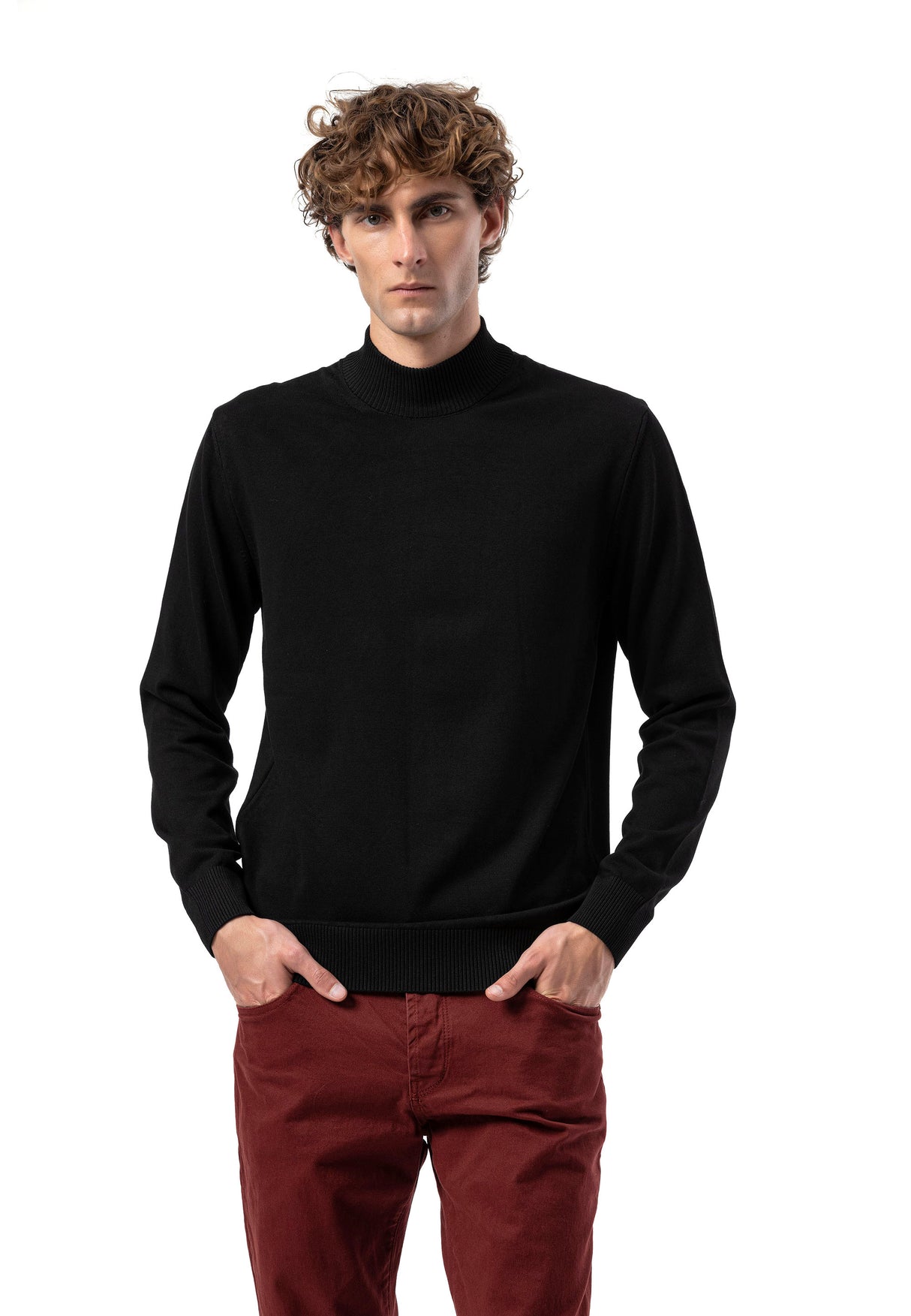 BP201 Pull homme avec col montant – Coupe régulière