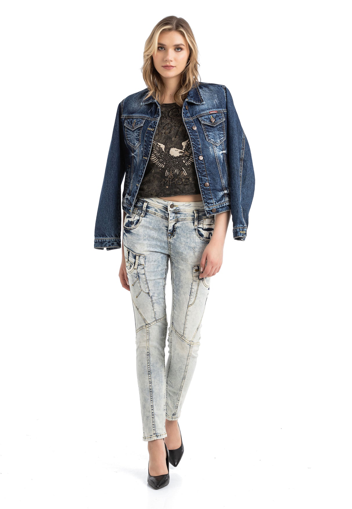 WD216 Women Comfortable Jeans in the fashionable washing of Slim Fit