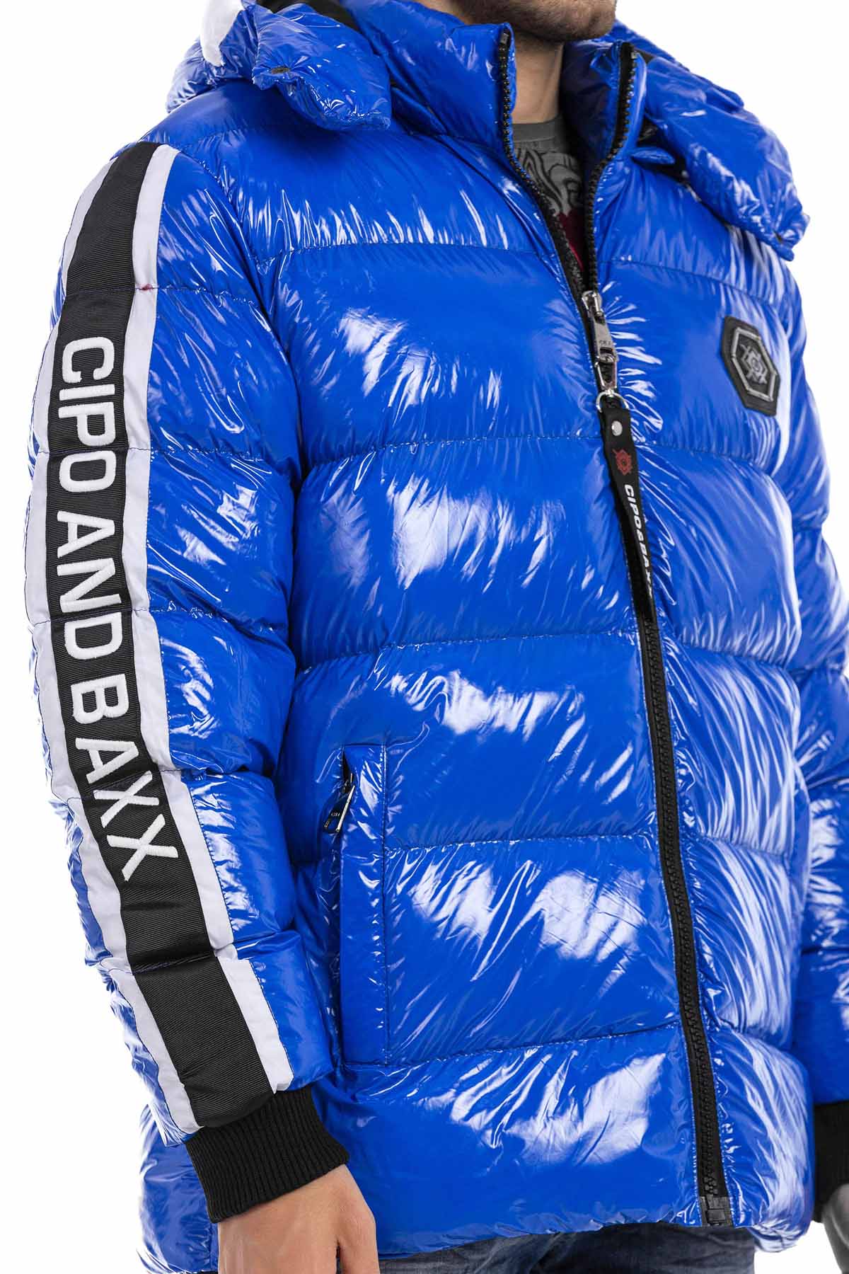 CM191 Herren Winterjacke – mit abnehmbarer Kapuze & funktionalen Details