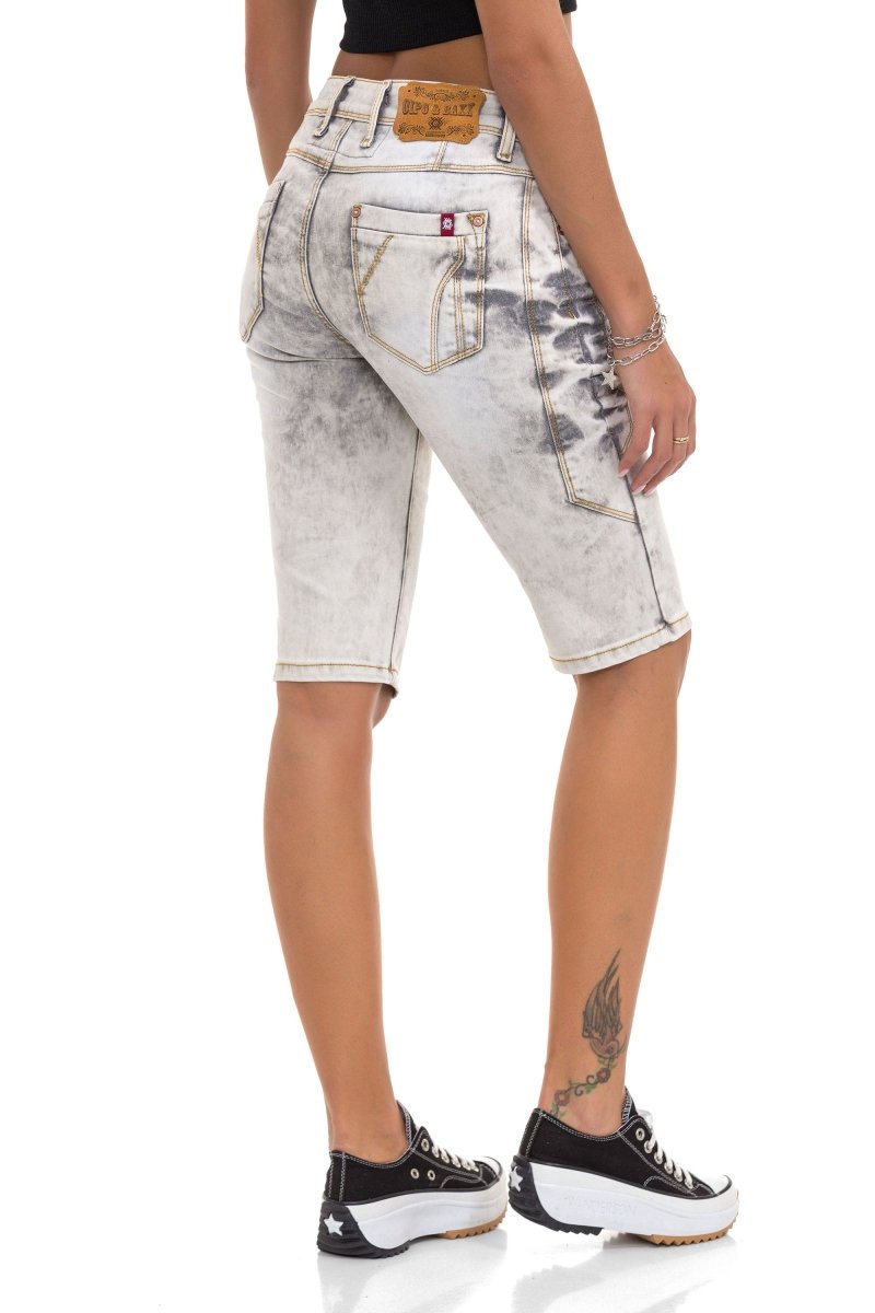 WK190 women shorts in summer look