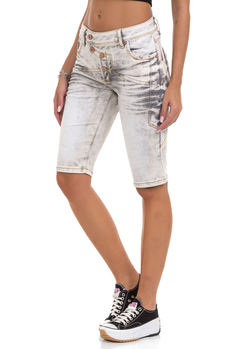 WK190 women shorts in summer look