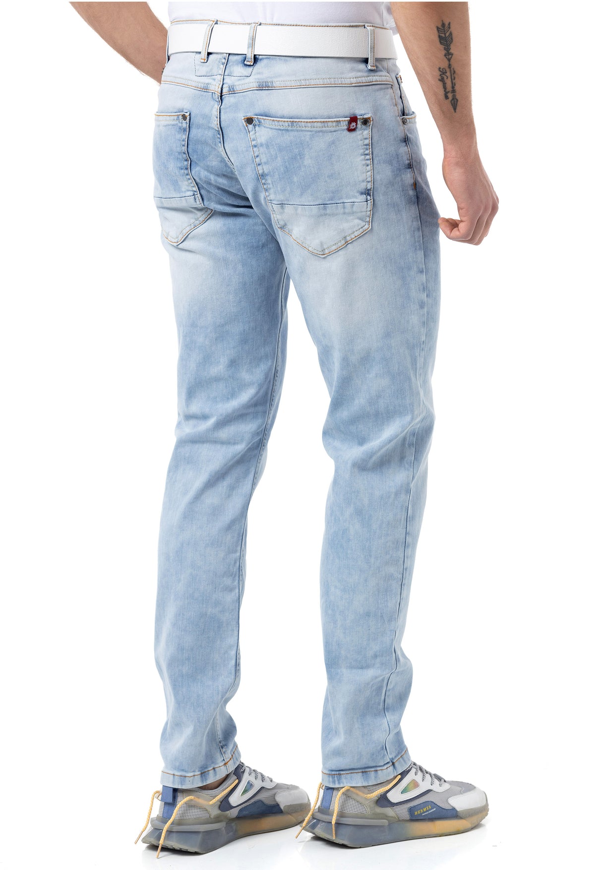 CD820 Jeans Slim Fit basico para hombre