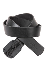 C-2136 Cinturones de cuero para hombres modernos en el look casual con hebilla de diseñador