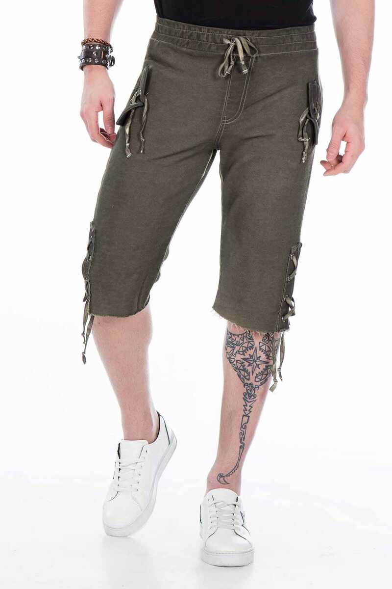CK168 Hombres capri en el aspecto tradicional de vestuario tradicional