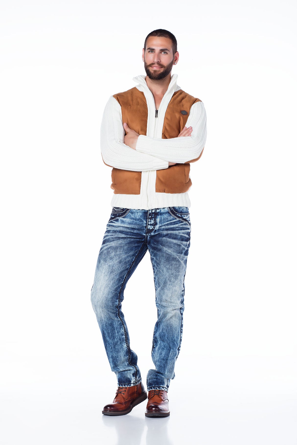 CP136 Camel Men Sweater