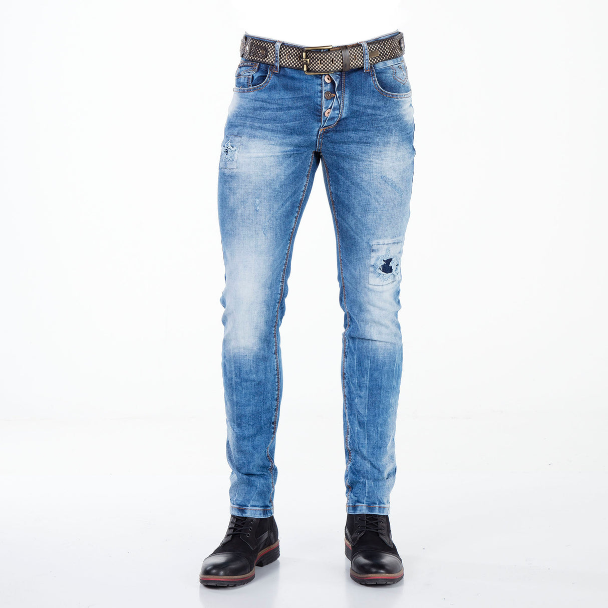 Jeans cómodos de CD350 para hombres en un aspecto destruido elegante