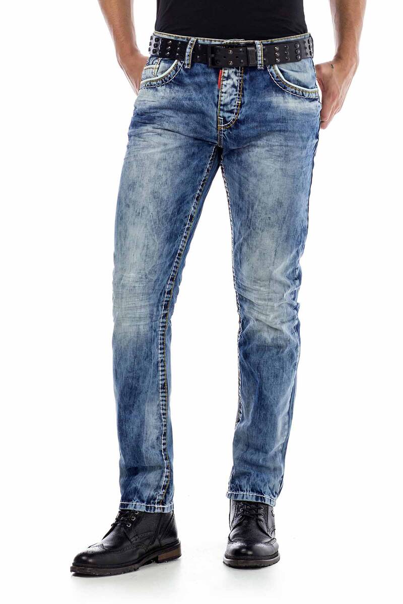CD434 Men Slim-Fit-Jeans with button pockets in regular fit