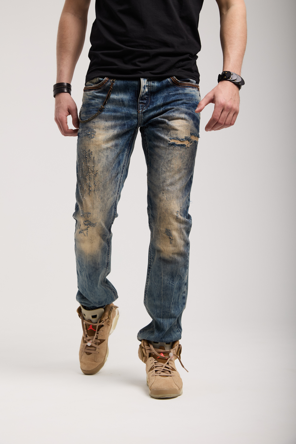CD493 Hombres directamente jeans con efectos destruidos
