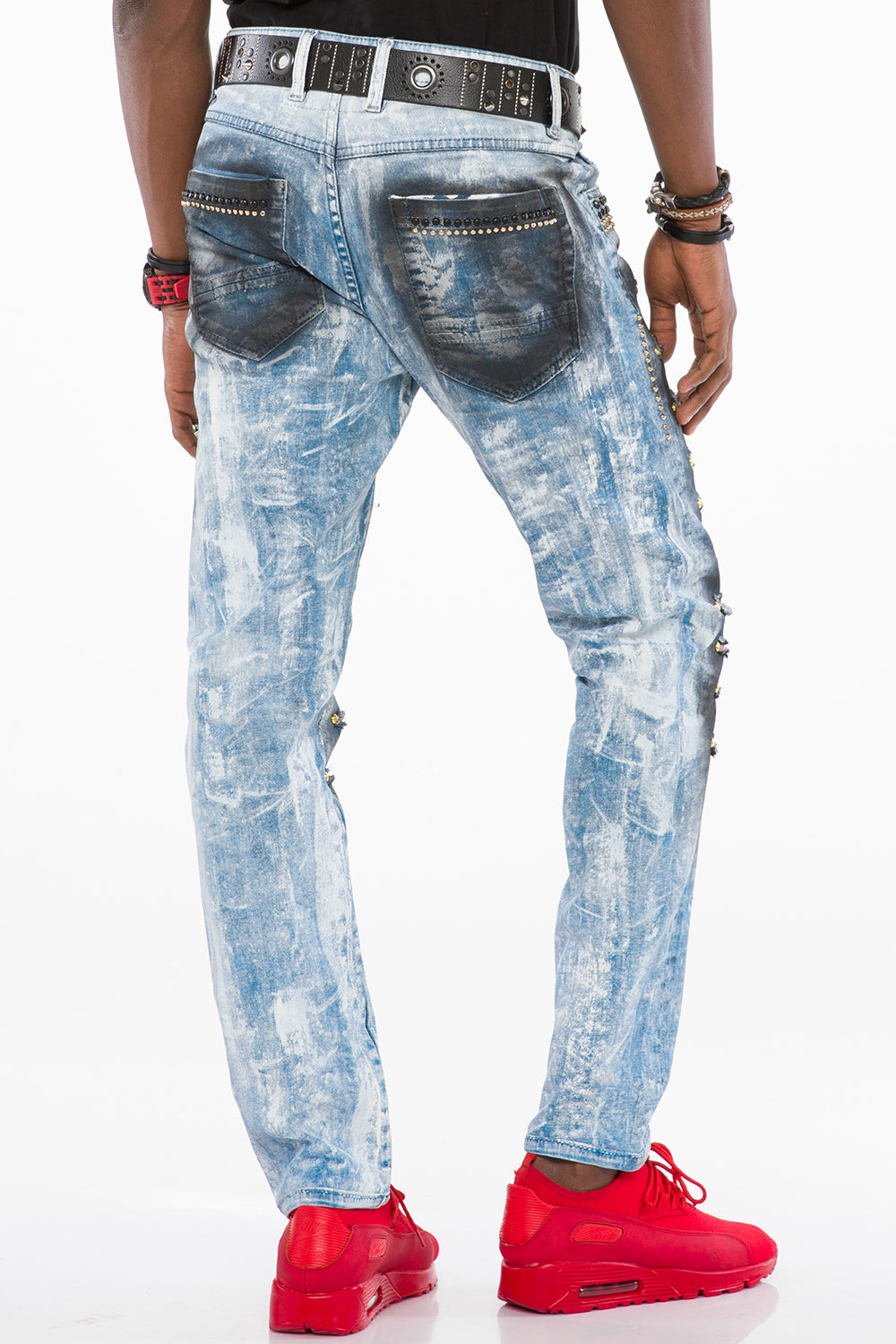Jeans delgados de hombres de hombres CD526 en un aspecto de uso casual
