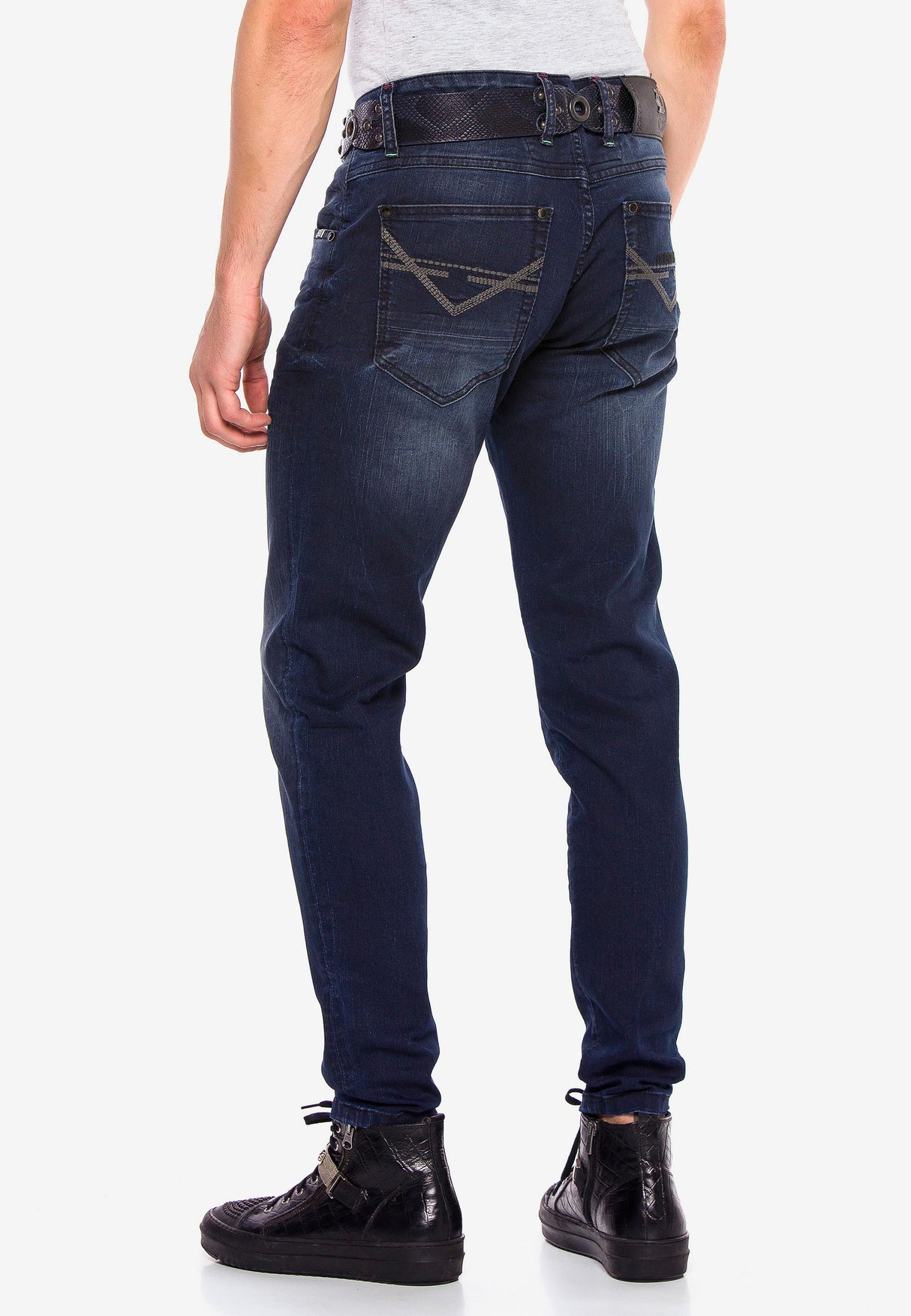 CD540 Jeans pour hommes, coupe slim-fit