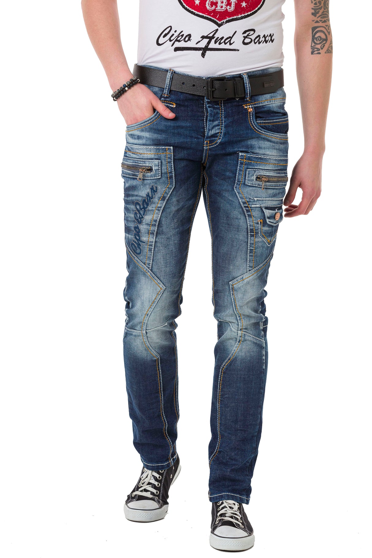 CD584 Jeans cómodos para hombres con costuras de contraste