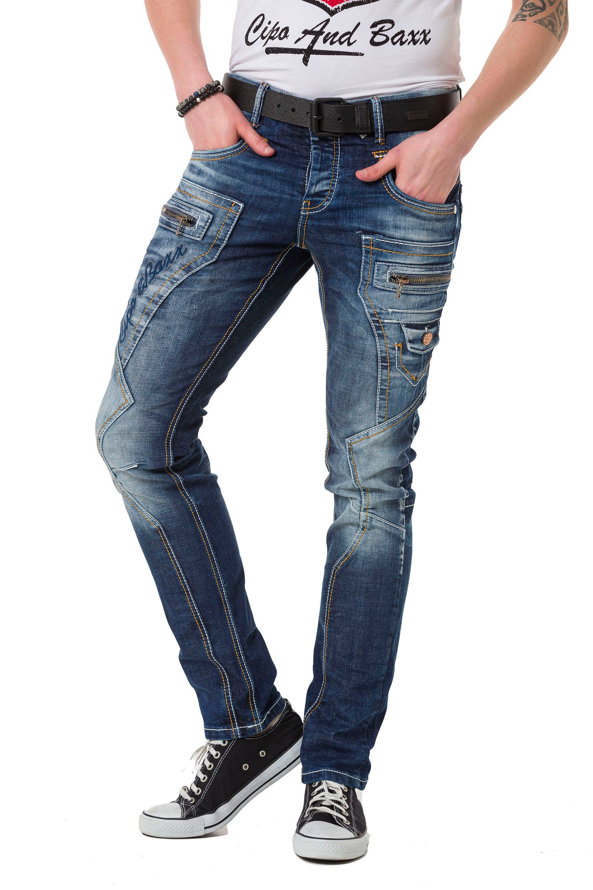 CD584 Jeans cómodos para hombres con costuras de contraste