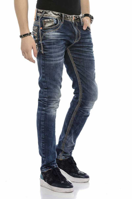 Jeans comodi da uomo CD593 con ampie cuciture decorative