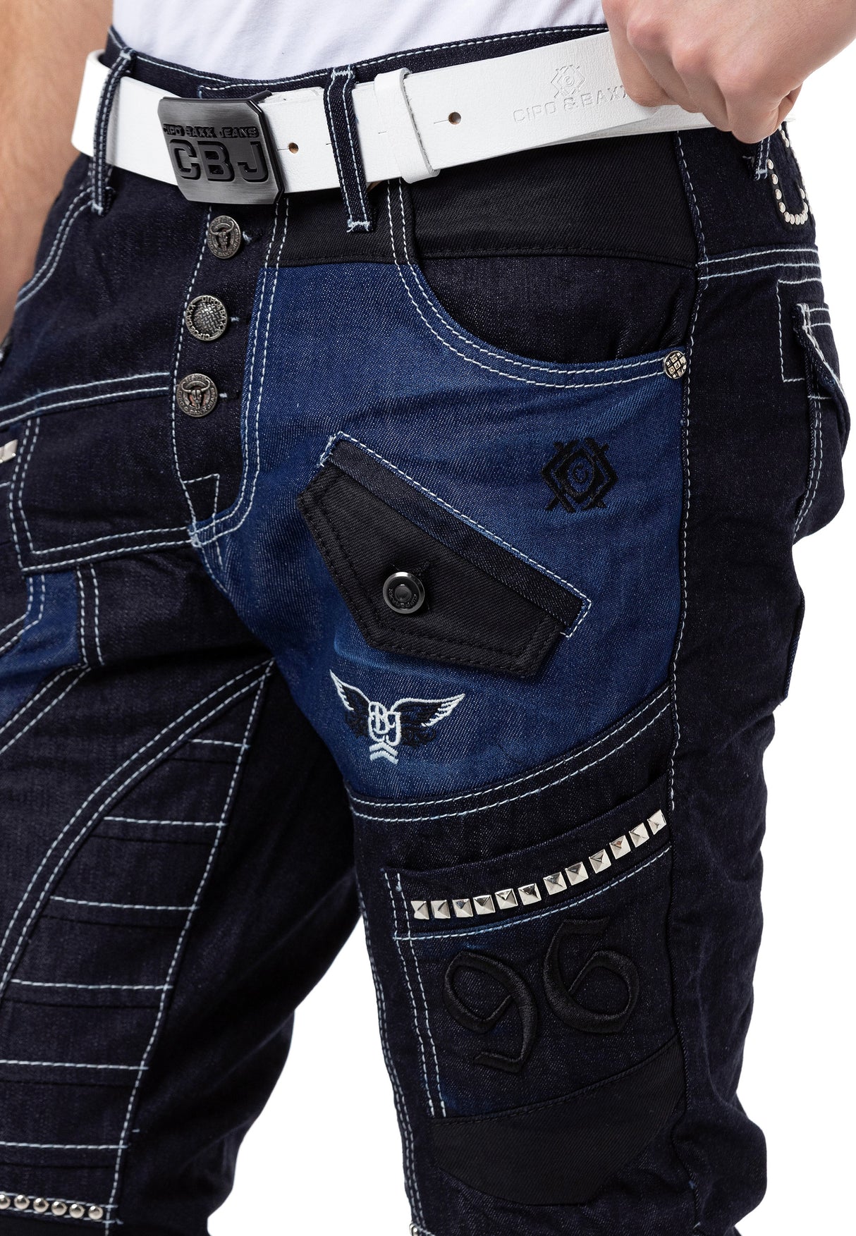 CD639 Men Straight Fit Jeans en diseño elegante