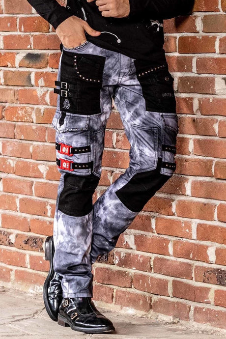 CD805 Hombres Jeans de motociclista de ajuste regular con parche de cuero sintético