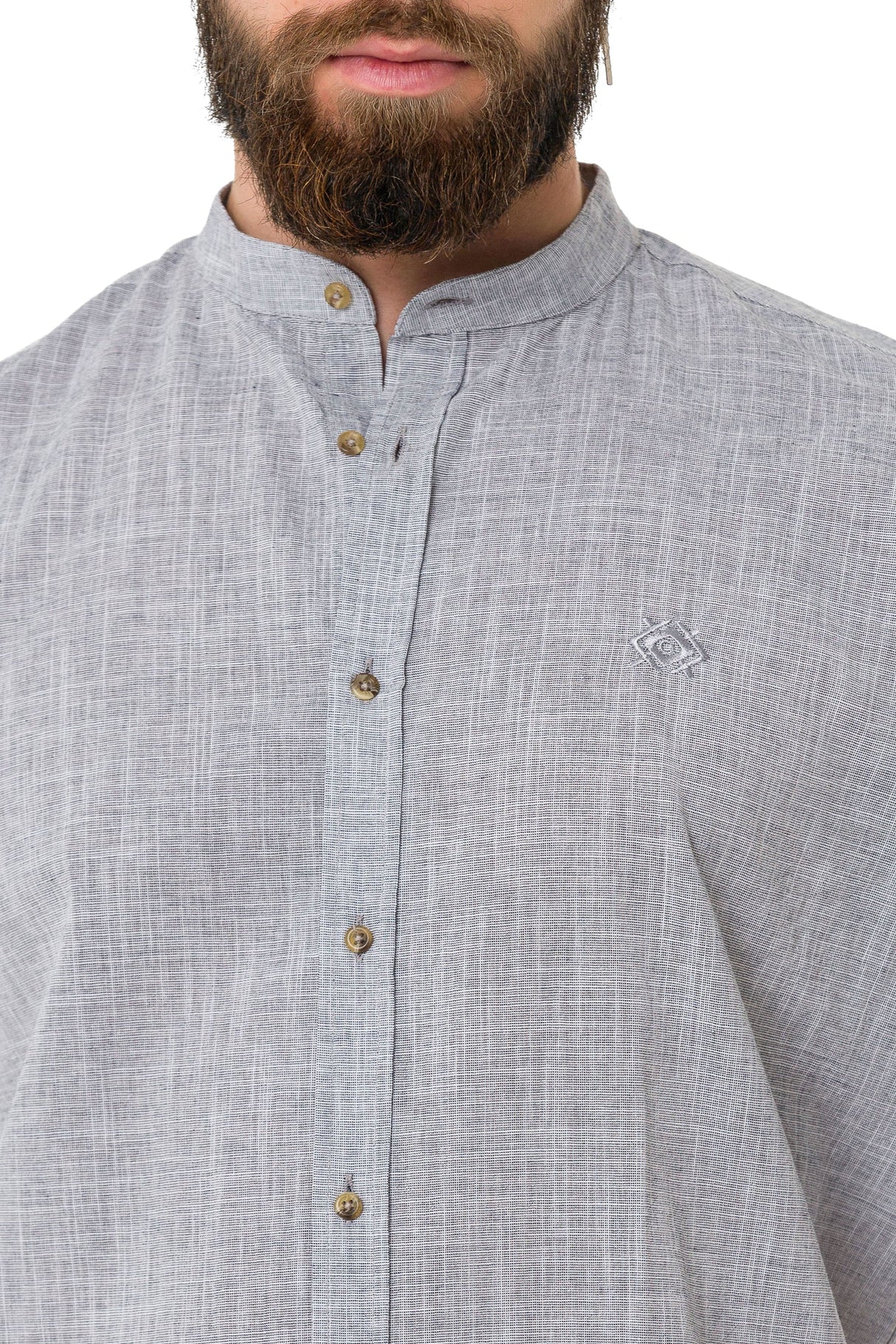 CH198 Camisa de manga larga para hombres con un aspecto clásico moderno