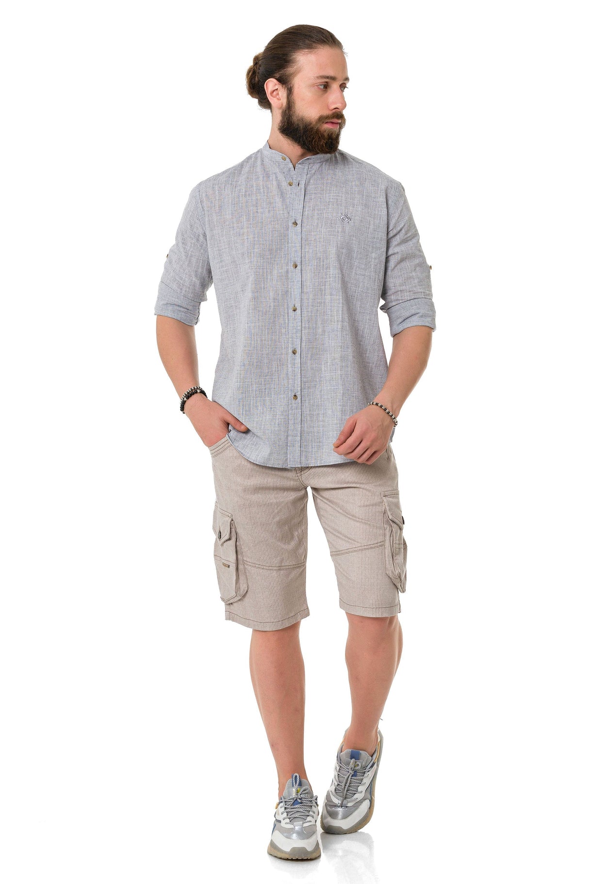 CH198 Camisa de manga larga para hombres con un aspecto clásico moderno