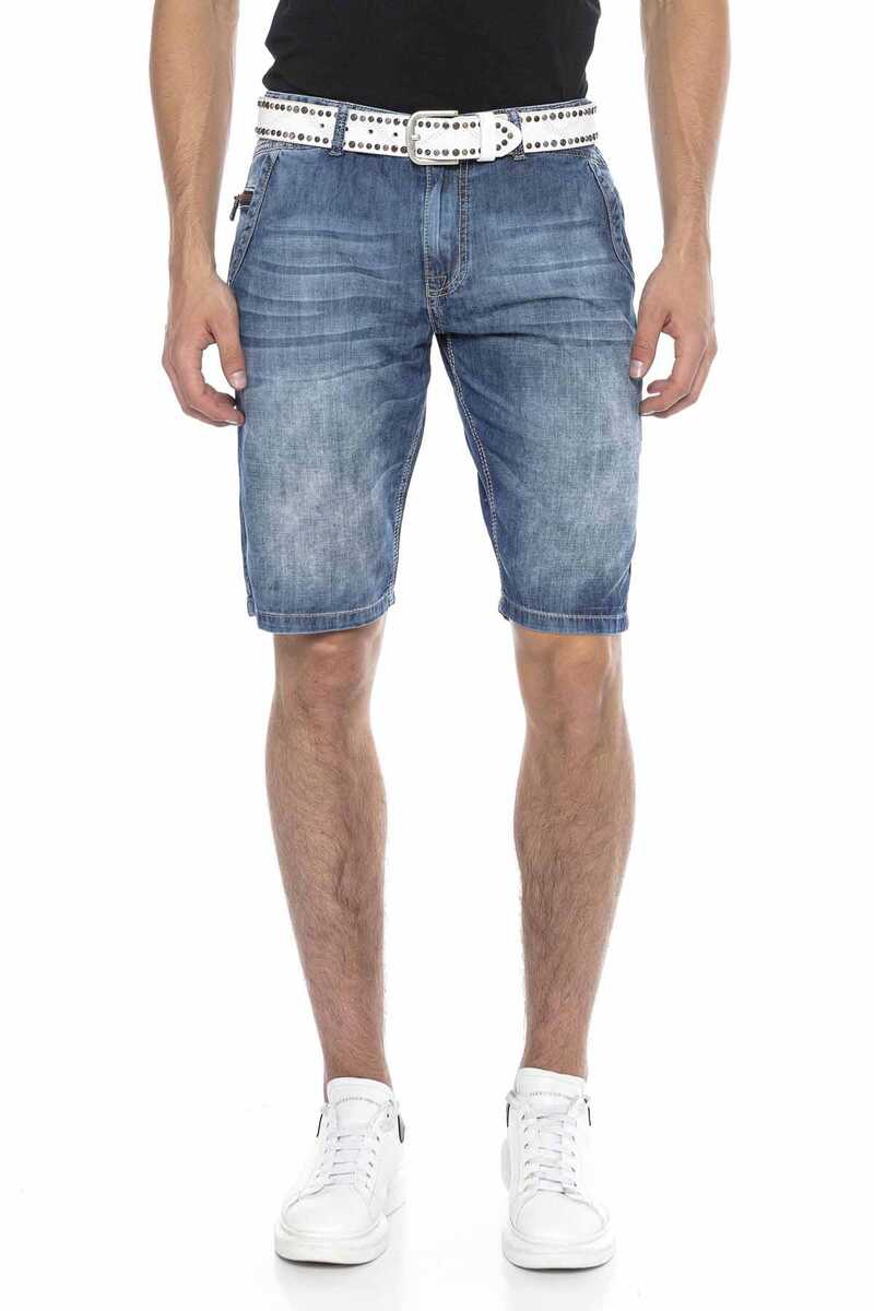 CK217 Men Capri Shorts en ajuste regular
