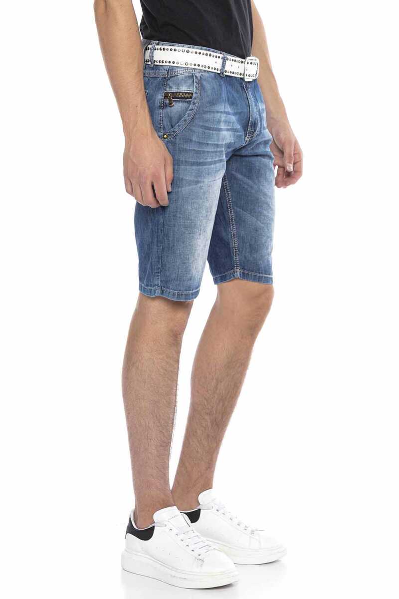 CK217 Men Capri Shorts en ajuste regular