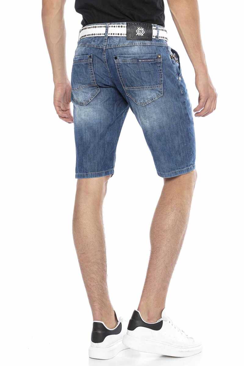 CK217 Men Capri Shorts en ajuste regular