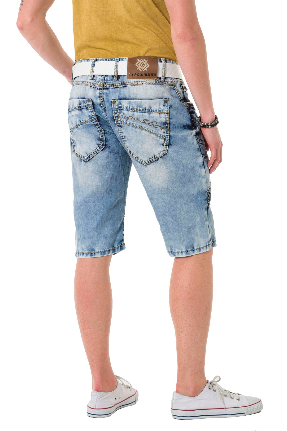 CK270 Herren Capri Shorts mit auffälligen Ziernähten