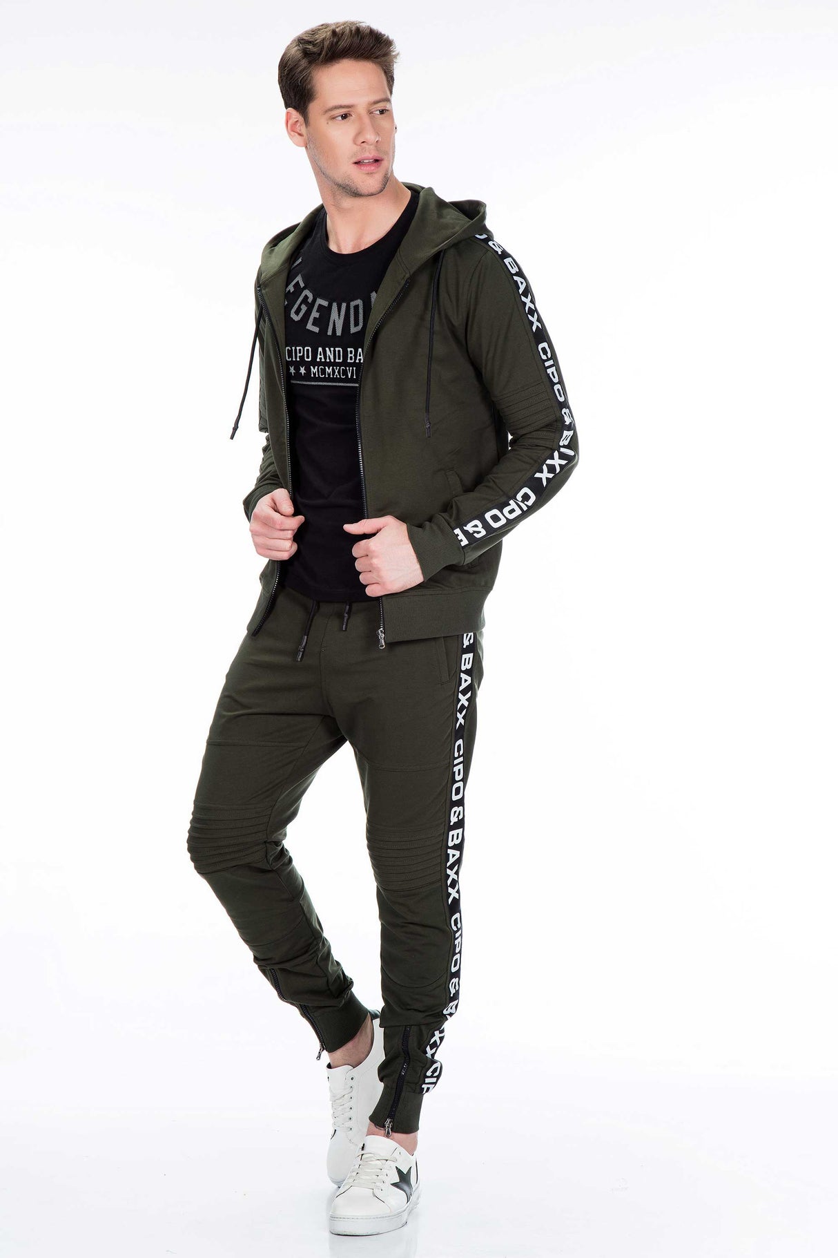 CL292 Chaqueta de sudor para hombres en un look deportivo clásico