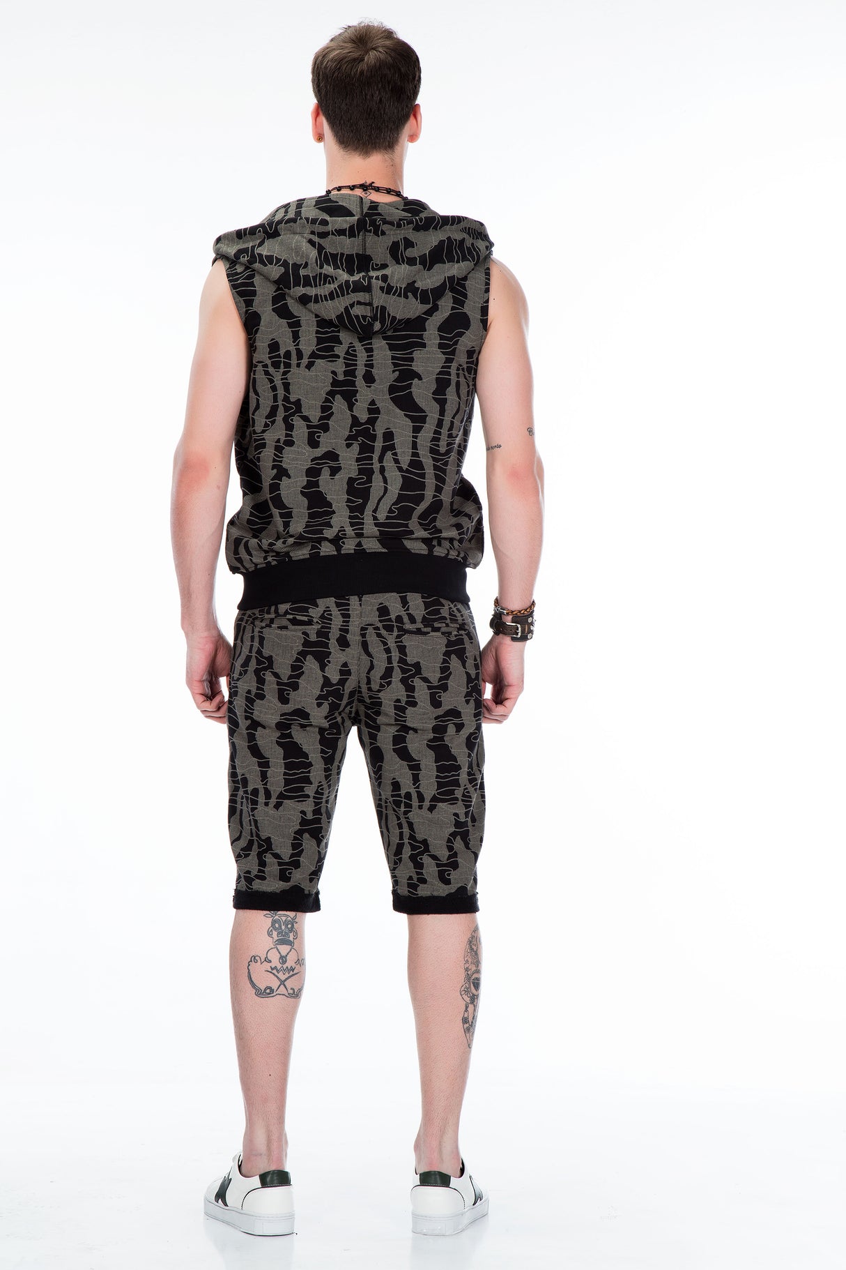 CL297 Hombres Soft Loute con una campana moderna
