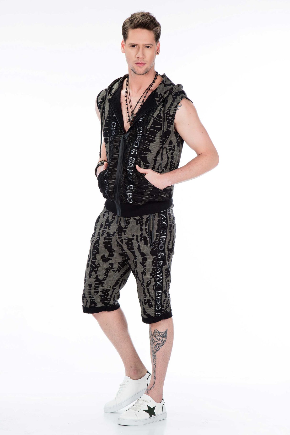 CL297 Hombres Soft Loute con una campana moderna