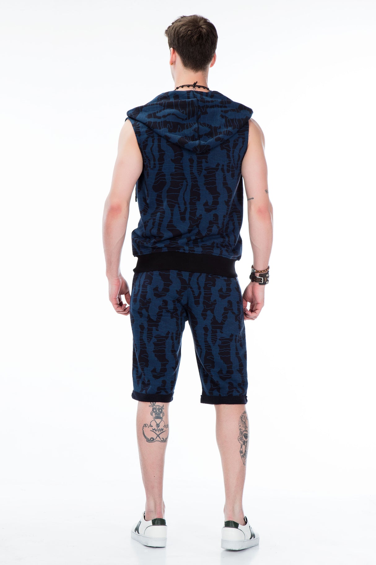 CL297 Hombres Soft Loute con una campana moderna