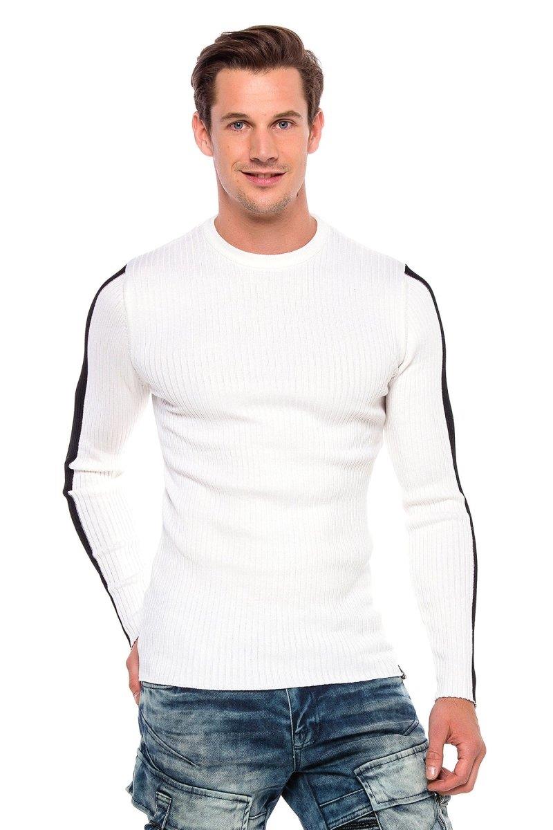CP194 men knitting sweater with side contrast strips