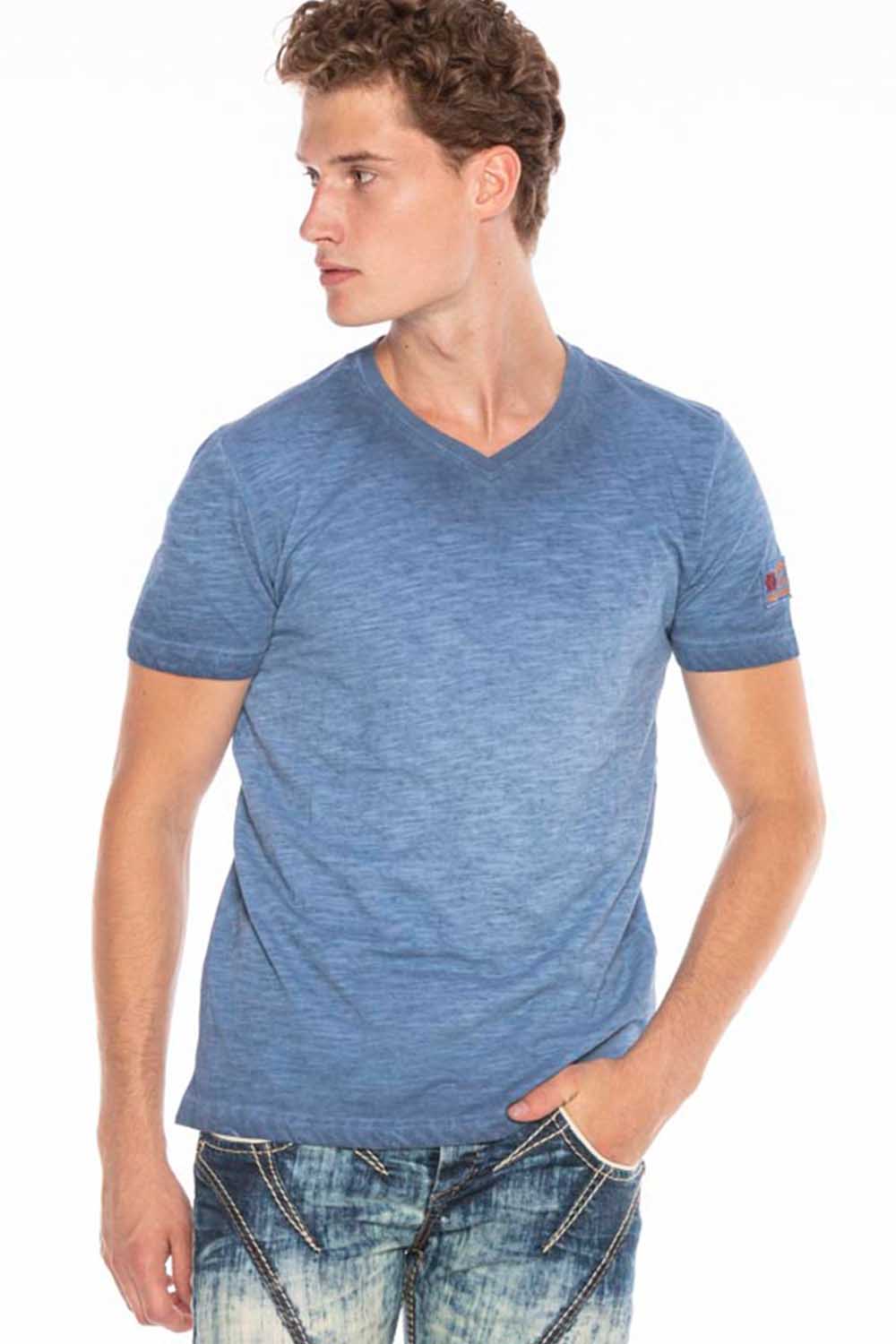 Camiseta para hombres CT596 con un pequeño parche de logotipo