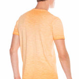 T-shirt maschile CT596 con una piccola patch e logo