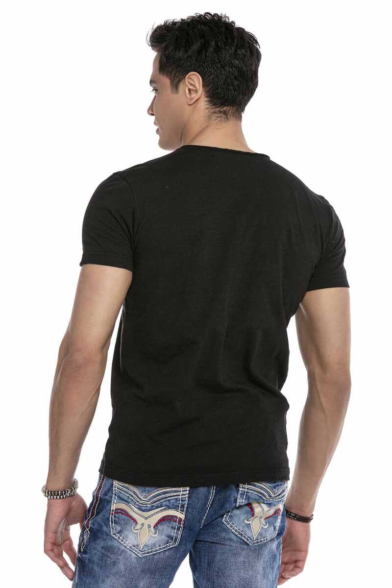Camiseta para hombres CT648 en un aspecto deportivo