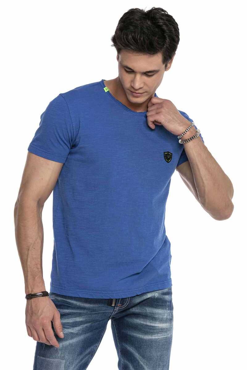 Camiseta para hombres CT648 en un aspecto deportivo