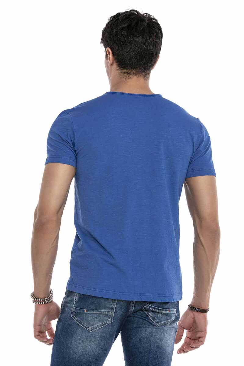 Camiseta para hombres CT648 en un aspecto deportivo