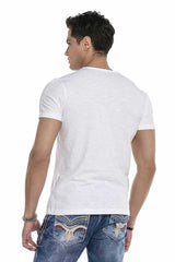 Camiseta para hombres CT648 en un aspecto deportivo