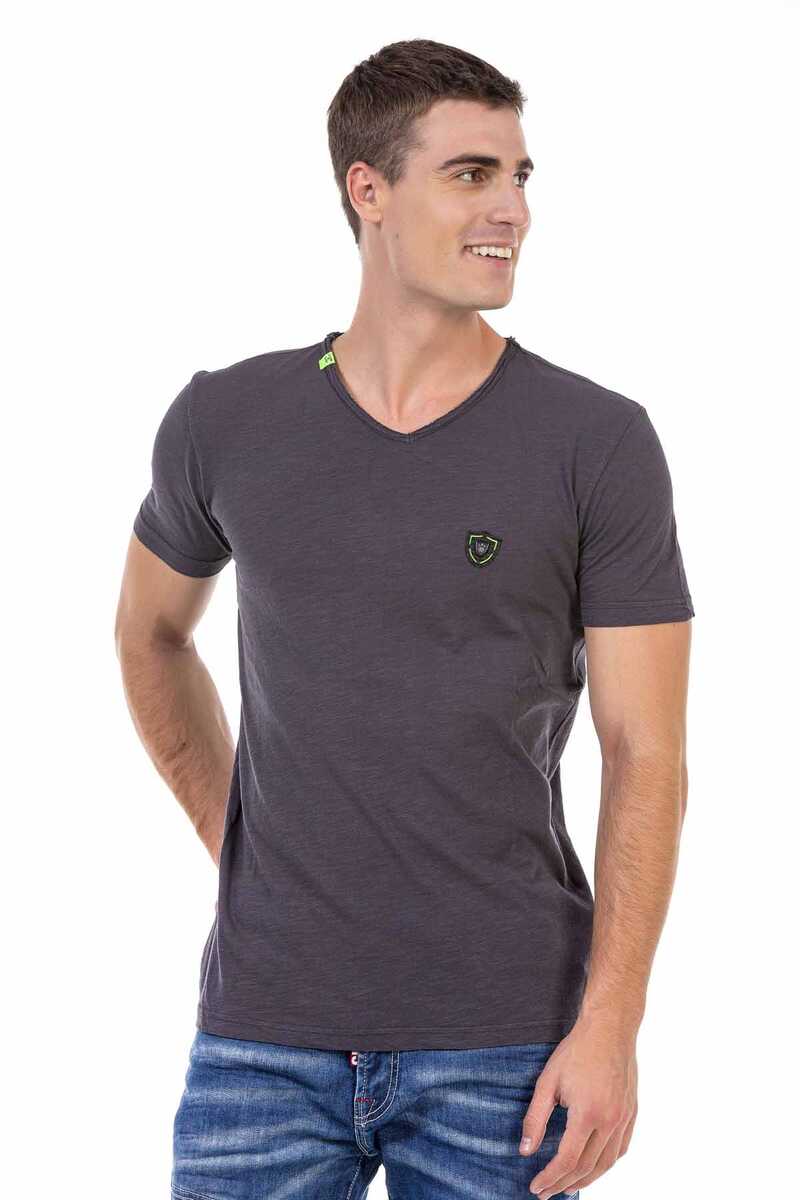 Camiseta para hombres CT648 en un aspecto deportivo