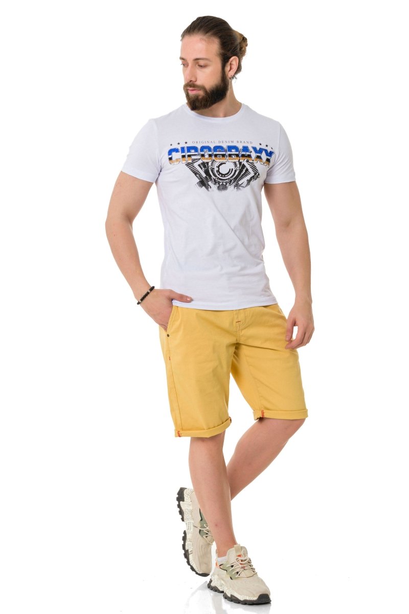 CT721 Camiseta para hombres  en una impresión de marca de aspecto extravagante