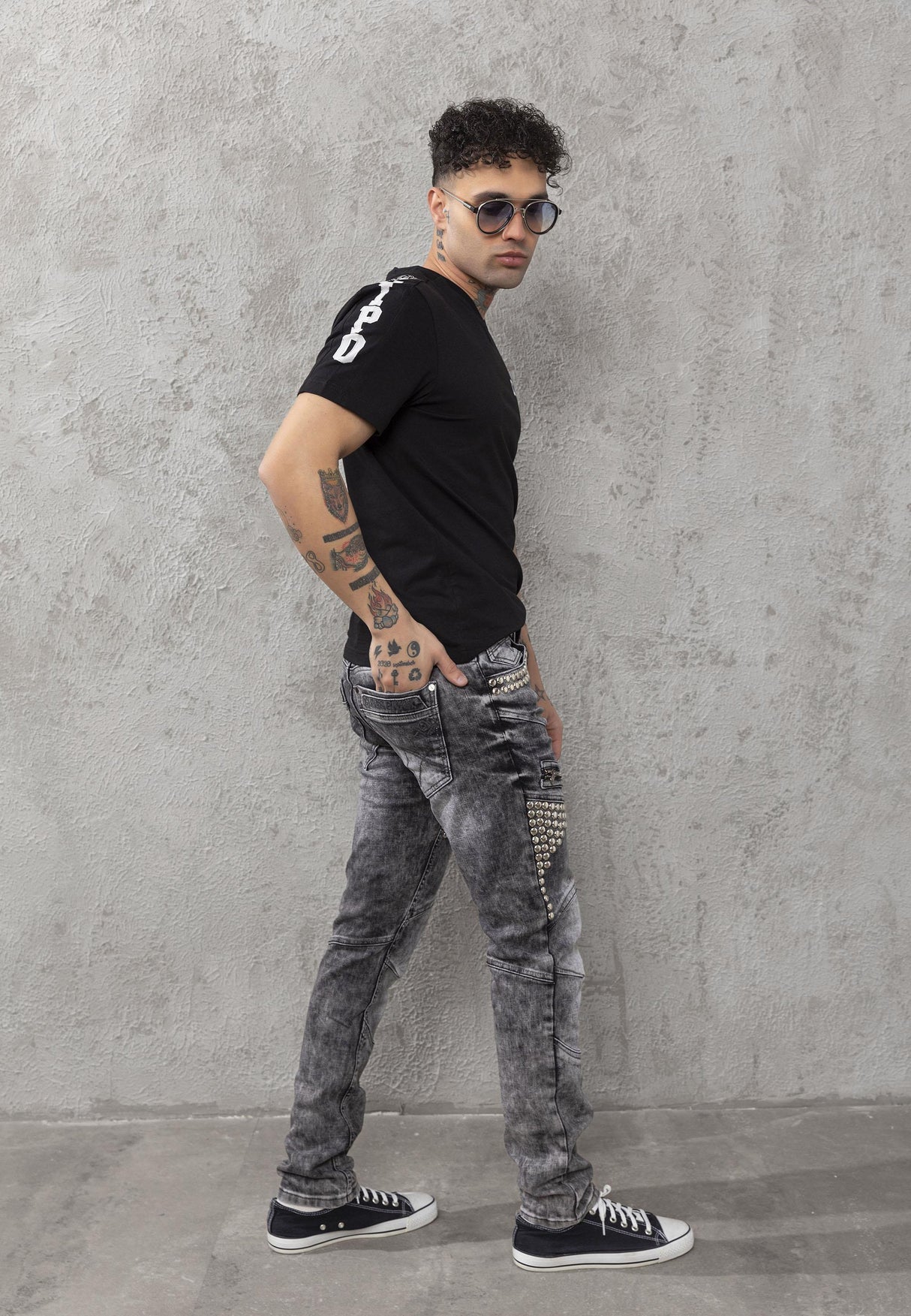 CT790 T-shirt basique avec logo brodé