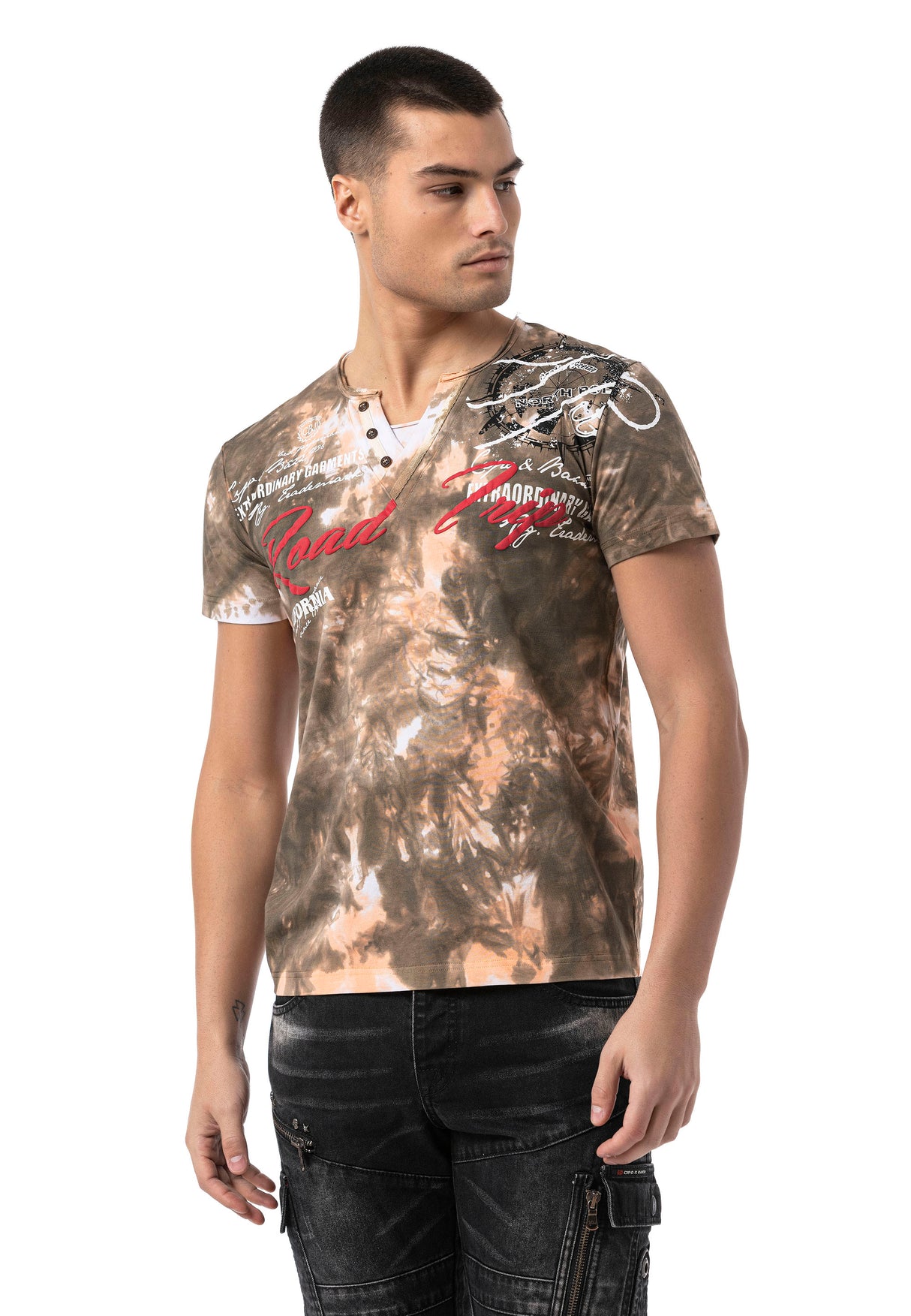 CT804-Herren T-Shirt mit Print-Waschung – Regular Fit
